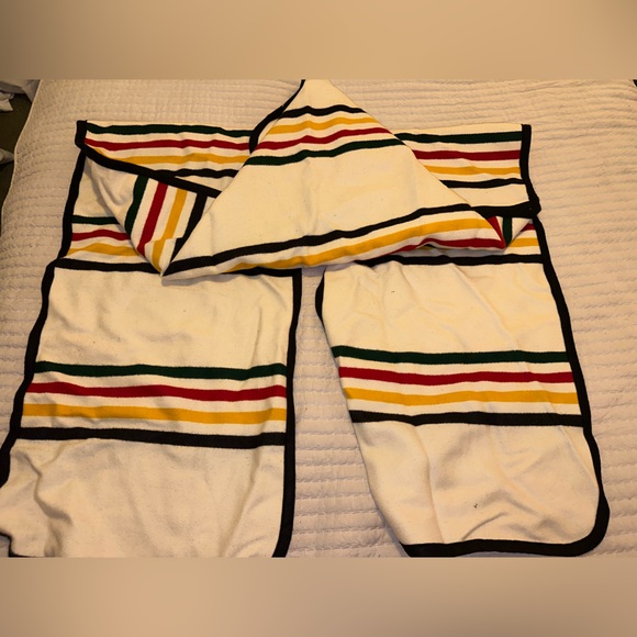 Pendleton Adult Poncho, Never Worn, No Stains 82%wool 18%cotton - Picture 4 of 9